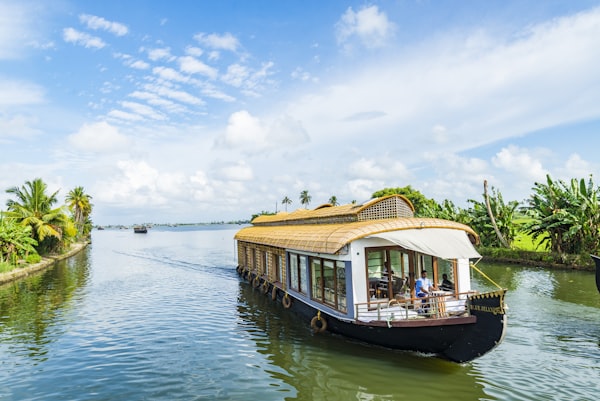 Alleppey houseboat in Kerala backwaters